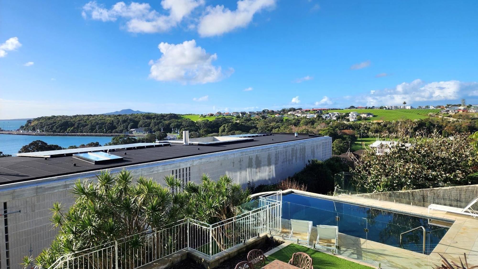 Вілла Orakei Grandeur Mansion With Sea Views & Pool Окленд Екстер'єр фото