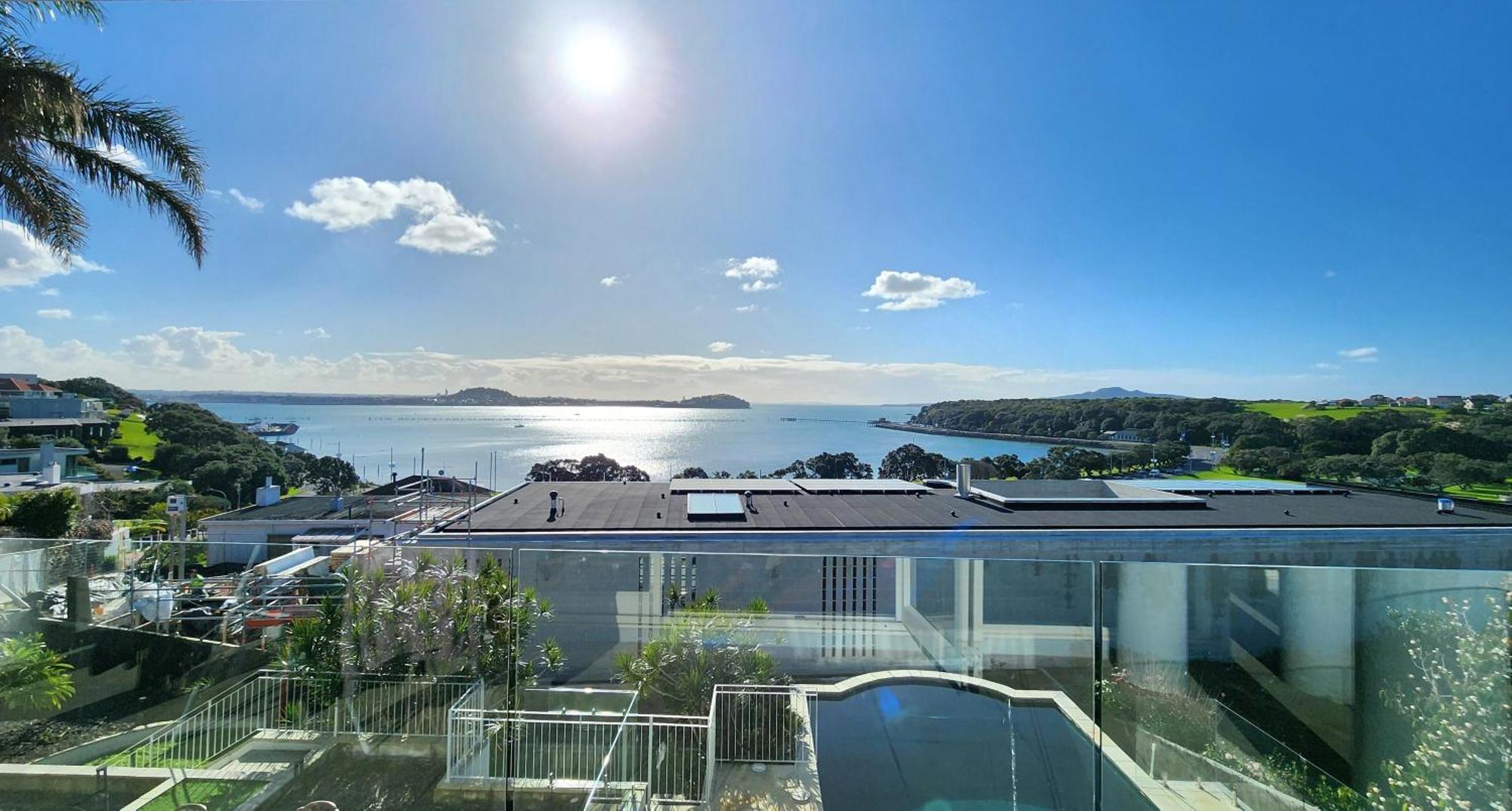 Вілла Orakei Grandeur Mansion With Sea Views & Pool Окленд Екстер'єр фото